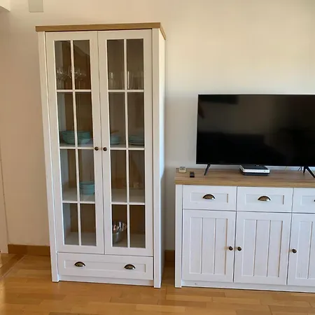 Cómodo En álamos, *