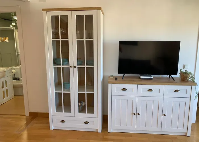 Cómodo En álamos, *